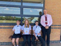Year 10 Class Tackles National Scientific Thinking Challenge