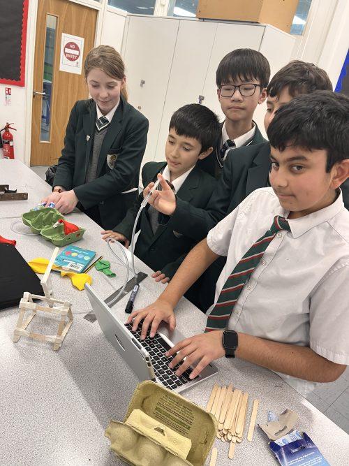 Sneak Peek Alert in DT! 👀🔧